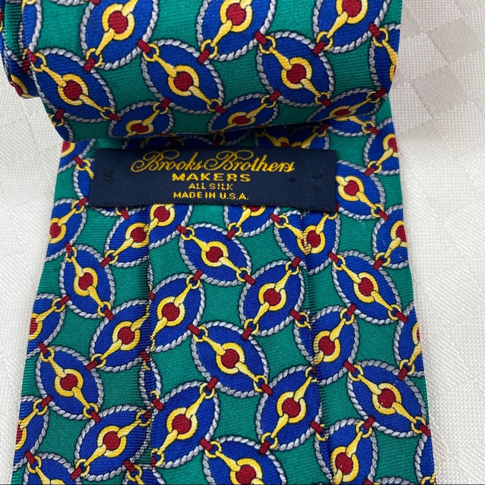 Brook Brothers 100% Silk Tie - Picture 3 of 3